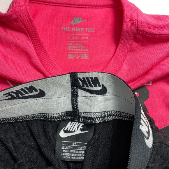 Nike Girls Tee Shirt & High Waist Shorts Set 2T - Picture 5 of 11